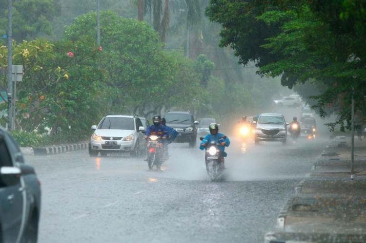 BMKG Umumkan Hujan Bakal Turun di Riau Sore Nanti