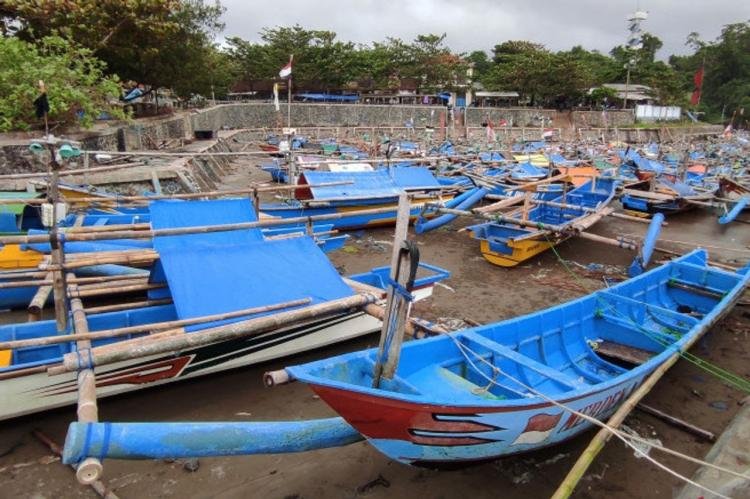 Nelayan Pesisir Riau Diminta Waspada Ada Ancaman Gelombang Tinggi