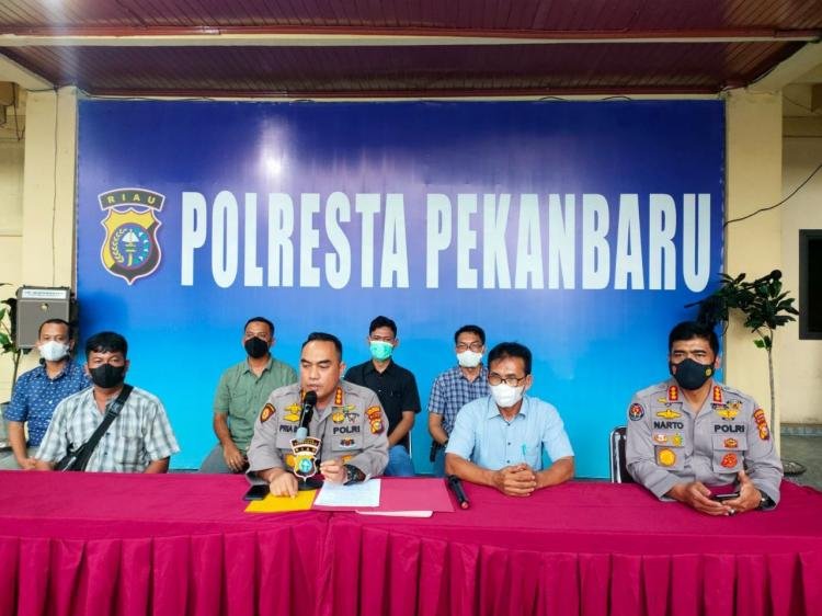 Persetubuhan di Bawah Umur, Anak Anggota DPRD Pekanbaru Dijerat Hukuman 15 Tahun Penjara