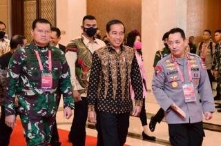 Waspadai Karhutla, Presiden Kembali Ingatkan Pangdam hingga Kapolda