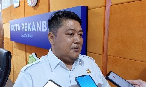 DLHK Pekanbaru Gesa Perbaikan Tugu Ikan Selais