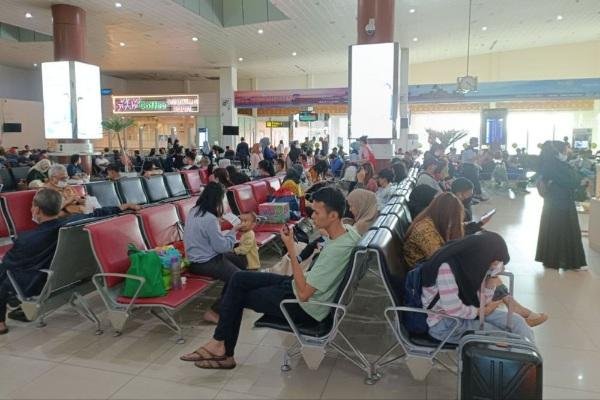 Penjelasan EGM Bandara SSK II soal Dua Pesawat Gagal Mendarat di Pekanbaru