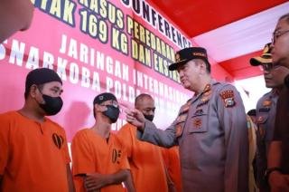 Polda Riau Gagalkan Penyelundupan 169 Kg Sabu dan Ribuan Pil Ekstasi