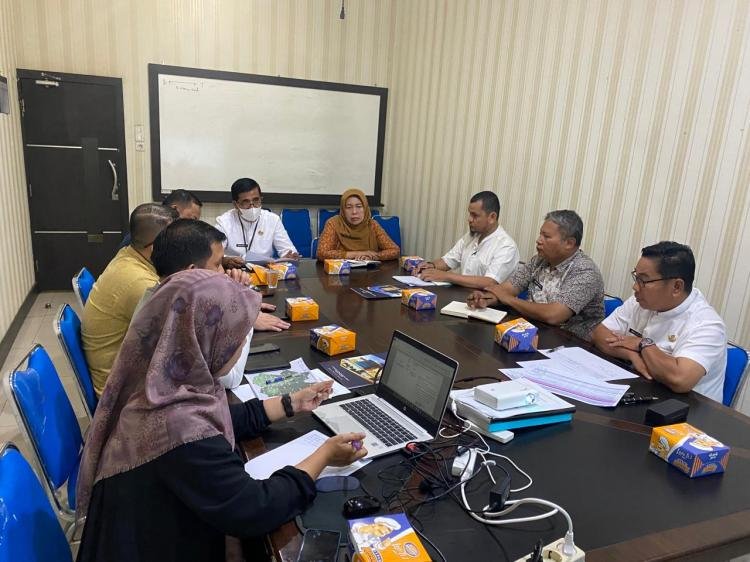 Tingkatkan Mutu Administrasi Tahun 2024, DPKP Pekanbaru Rapat bersama PPTK