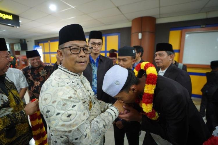 Tiba di Pekanbaru, Kafilah Riau Disambut Hangat PJ Gubri Rahman Hadi