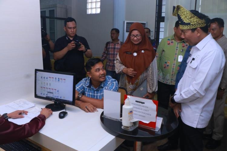 Percepat Perekaman KTP Pemula, Disdukcapil Pekanbaru Siapkan 150 Antrean Dihari Sabtu