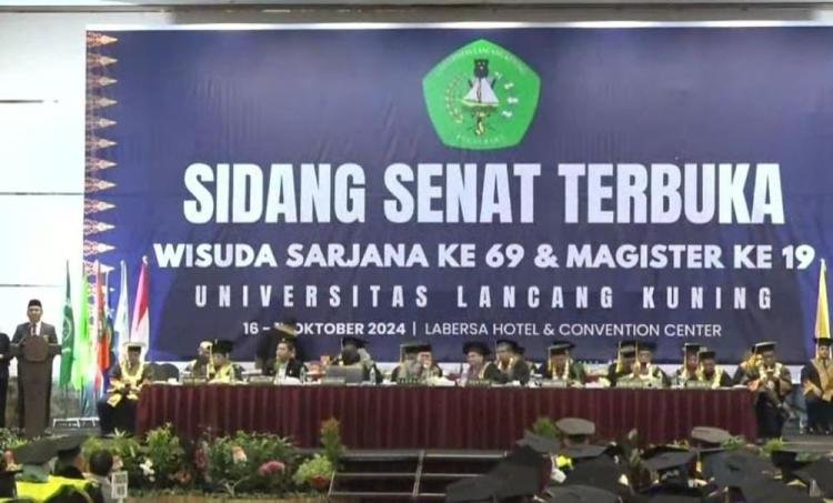 Unilak Wisuda 1.005 Mahasiswa, Ini Harapan Kabid SMK Disdik Riau