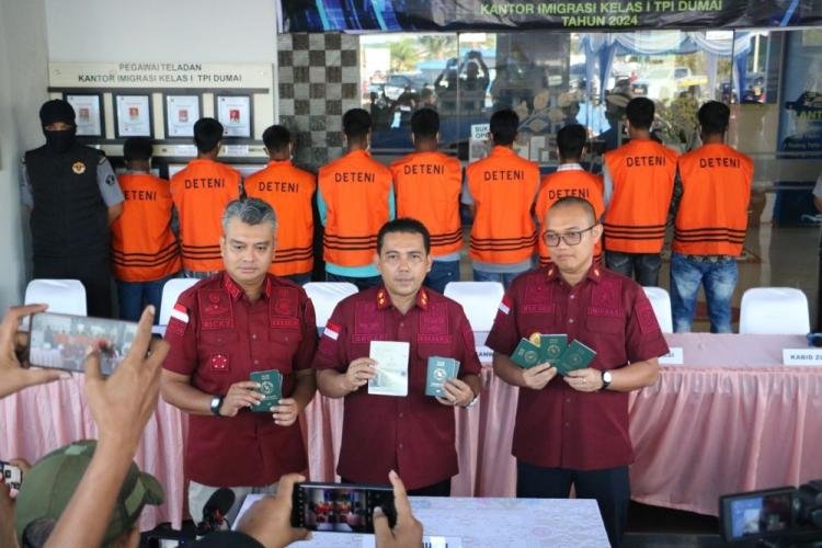 26 WNA Ditangkap di Dumai Saat Hendak Menyebrang ke Malaysia