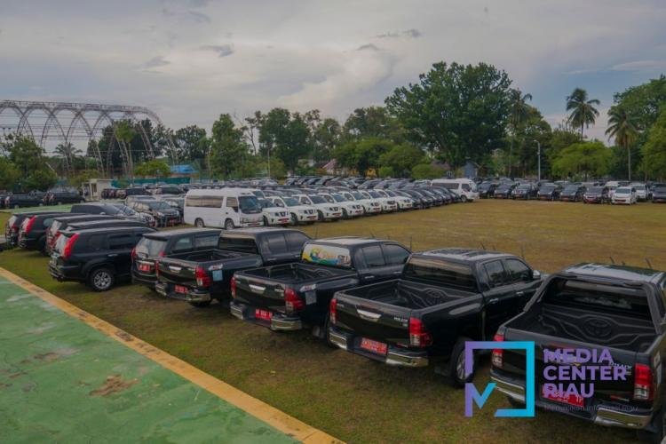 Daftar Lengkap Harga Lelang 23 Mobil Dinas Pemprov Riau