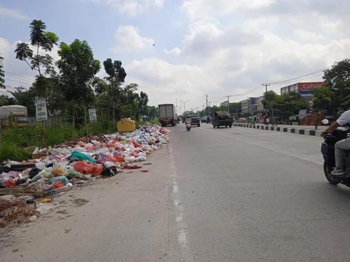 DLHK Pekanbaru Tegaskan Bakal Tindak Angkutan Mandiri yang Buang Sampah Sembarangan