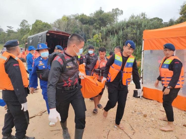 Tragedi Pelalawan: 14 Korban Ditemukan Meninggal Dunia