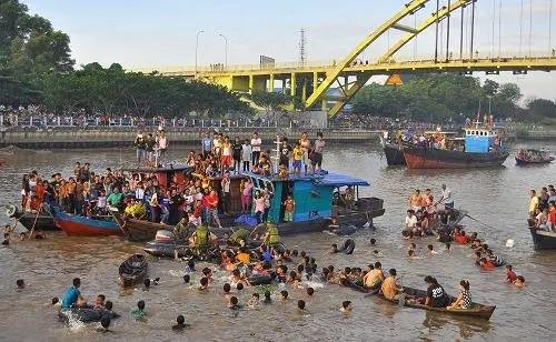 Tradisi Petang Megang di Pekanbaru Tahun Ini Tanpa Arak-arakan dan Balimau di Tepi Sungai Siak